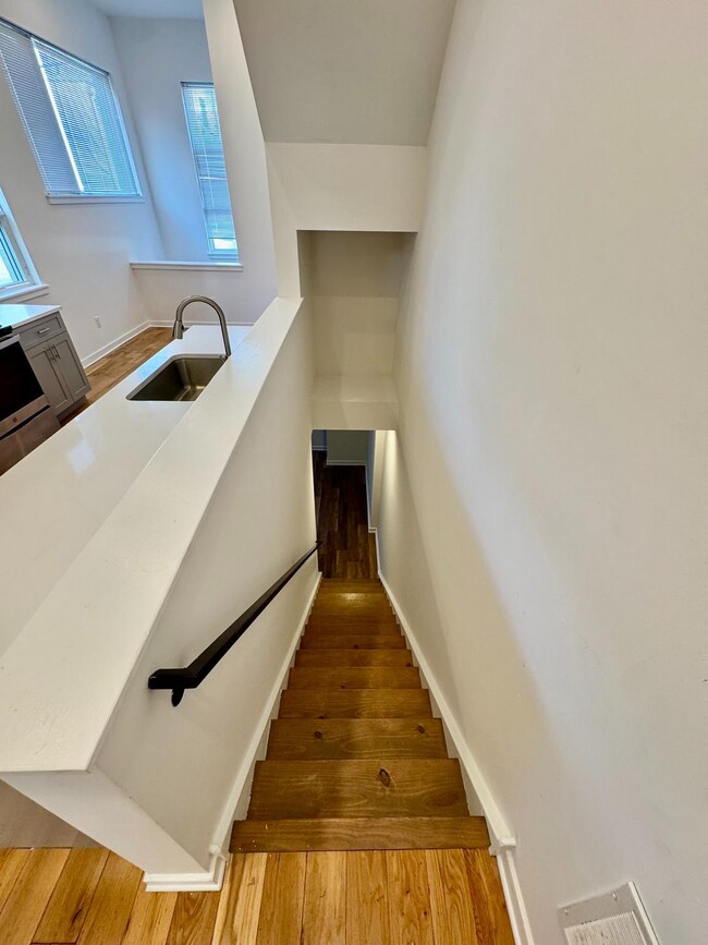 Photo - 2722 Master St Unit B