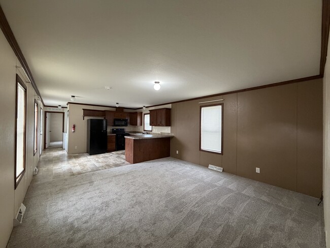 1400 Iowa Pl
