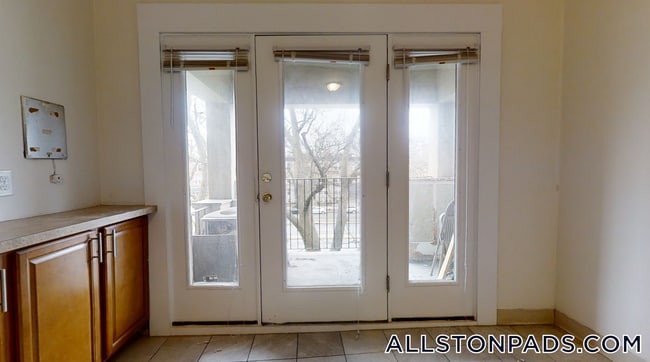 Photo - 1131 Commonwealth Ave Unit A