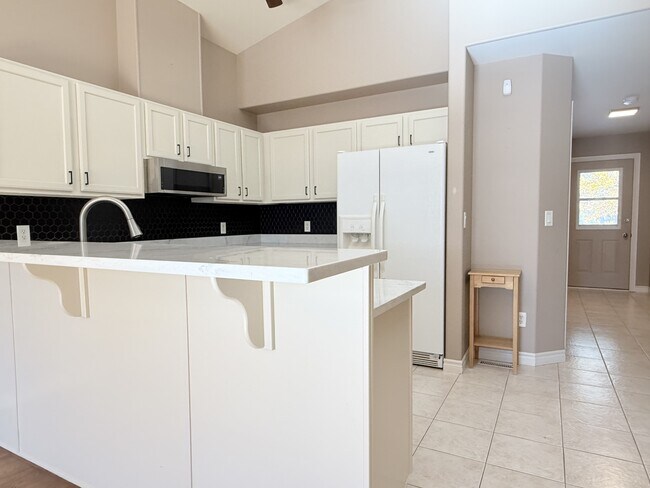 Photo - 847 Cousineau Rd