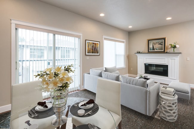 Photo - Villas at Oak Point
