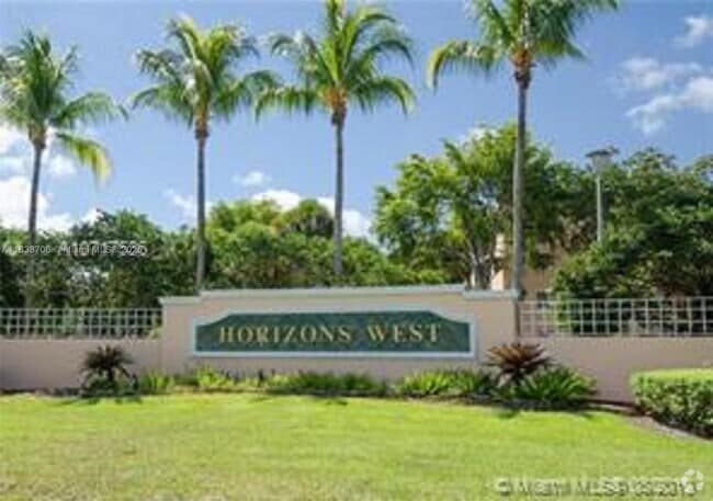 Building Photo - 8400 SW 133rd Ave Unit 317 Rental