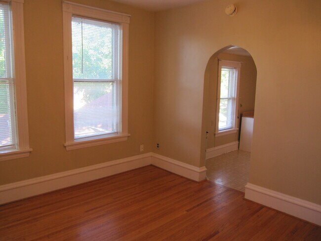 Photo - 804 4th S St Unit Apt 3
