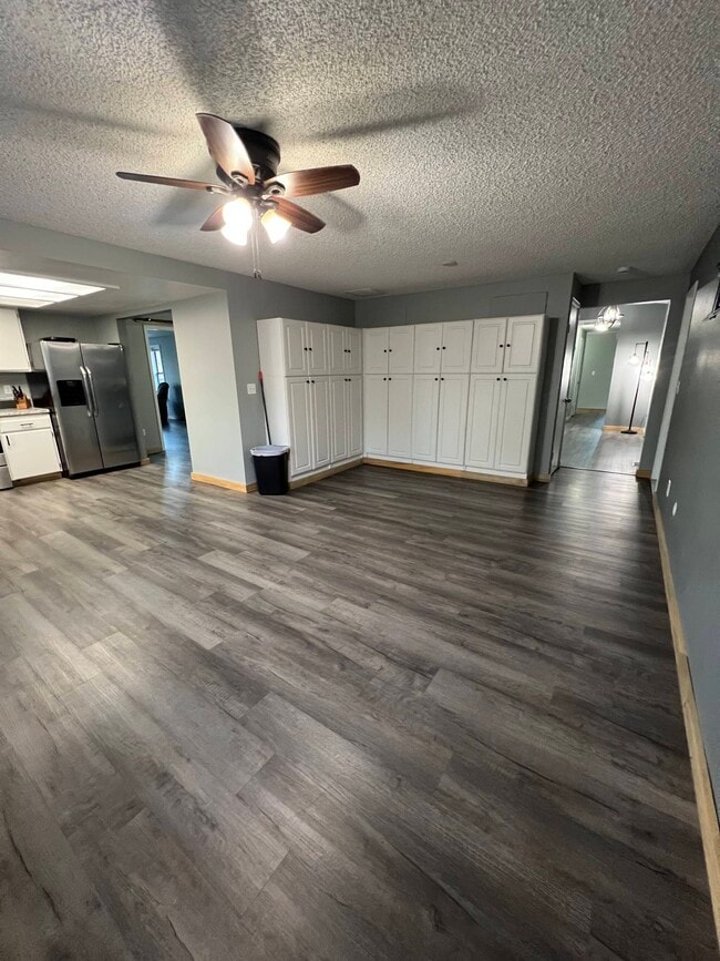 Photo - 100 Hills W Way