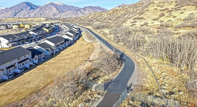 Photo - 4877 Heartwood Rd