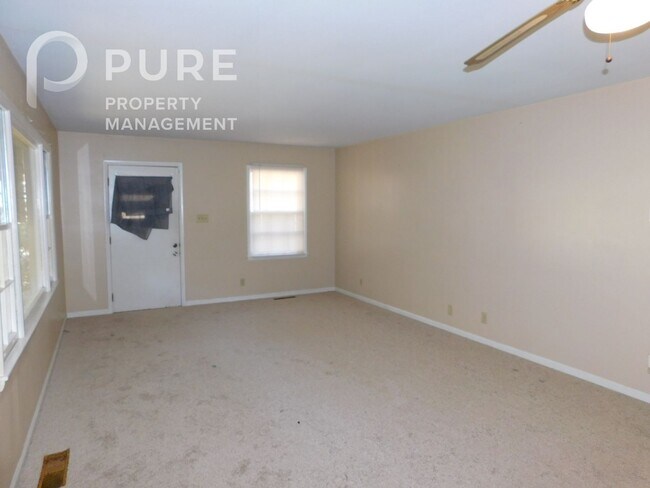 Photo - 117 22nd Ave NE