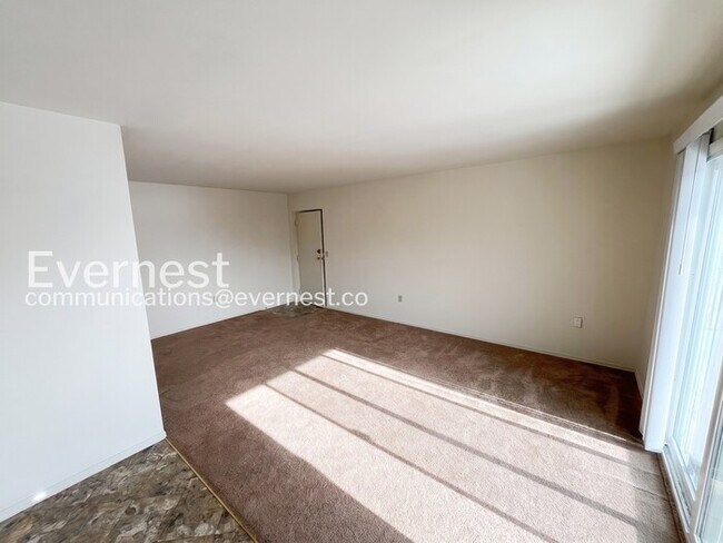 12914 N Cresap St Unit 29