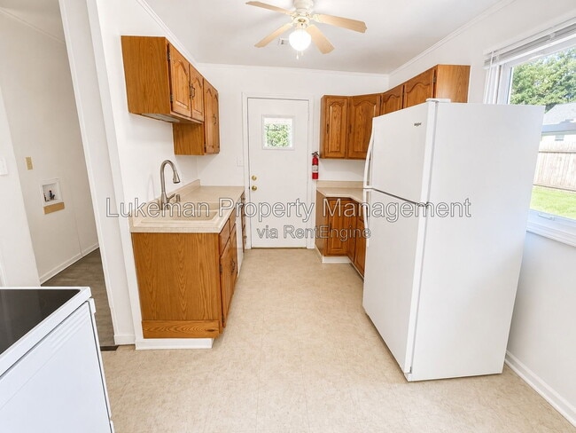Photo - 3006 Nellbert St