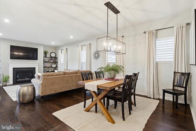 Photo - 133 Limpkin Ave