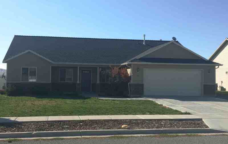 Photo - 517 N 2650 W House