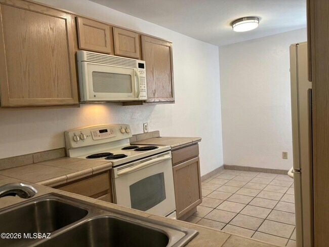 Photo - 5675 N Camino Esplendora Unit 2111