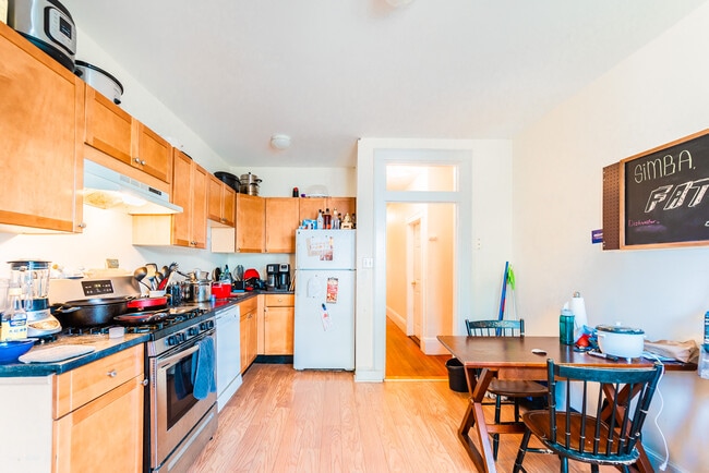 Photo - 48 Green St Unit 3