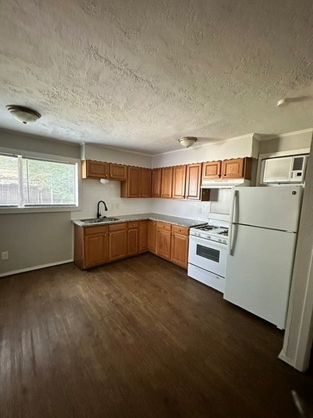 Photo - 1014 E 23rd St Unit 1