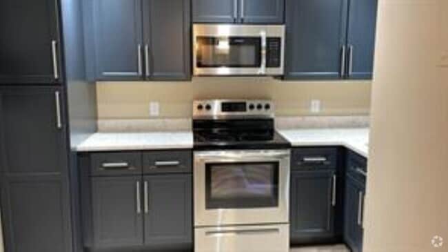 Building Photo - 120 Royal Park Dr Unit 2D Rental