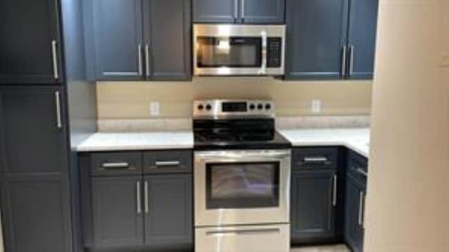 Photo - 120 Royal Park Dr Unidad 2D Rental