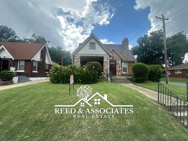 Building Photo - 3 Bedroom in Midtown! Rental