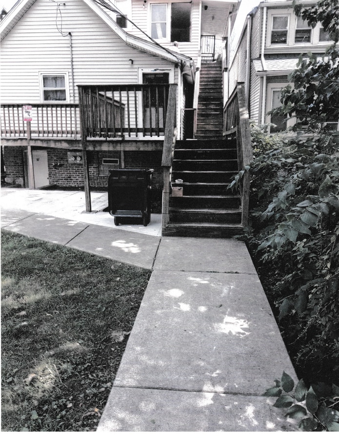 Photo - 6842 S Lafayette Ave Unidad 2nd floor