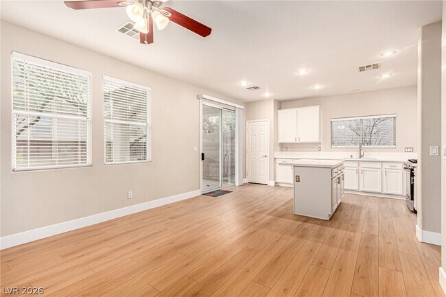 Photo - 11209 Salentino Ave