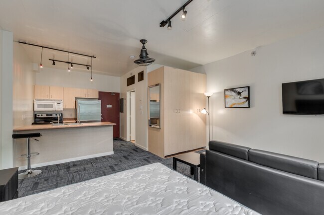 Photo - 22 E Cordova St