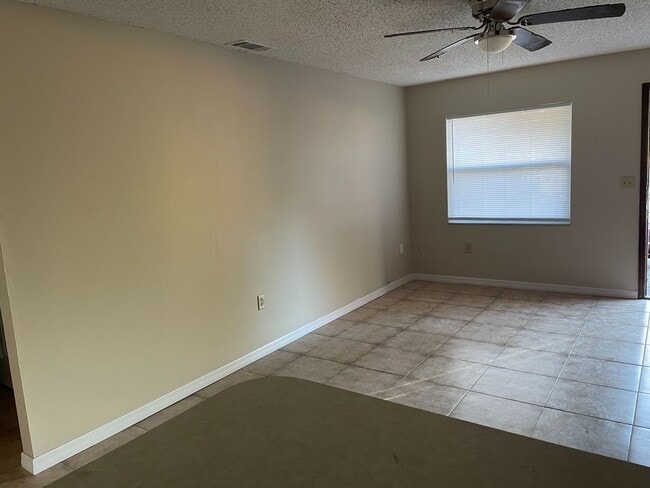 Photo - 2-Bedroom, 1-Bathroom home in Winter Haven