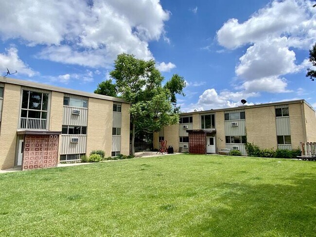 Photo - 740 Moore St Condo