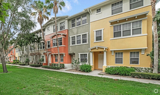 Building Photo - 1727 San Benito Way Unit 7 Rental