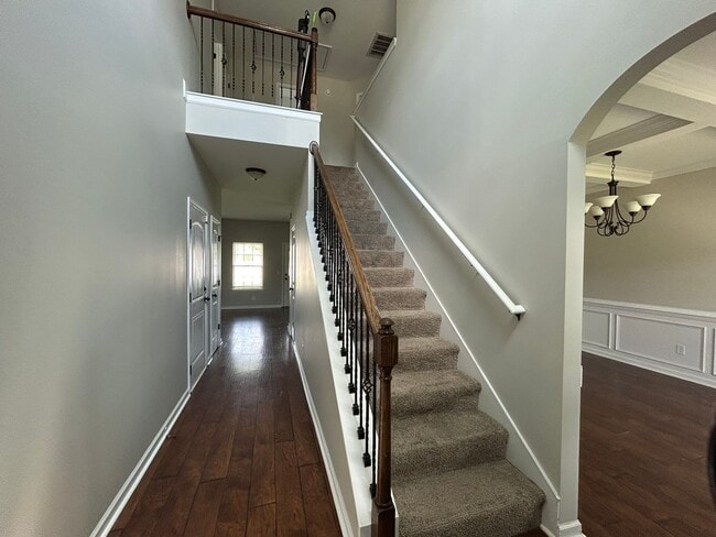 Photo - 651 Red Oak Ln