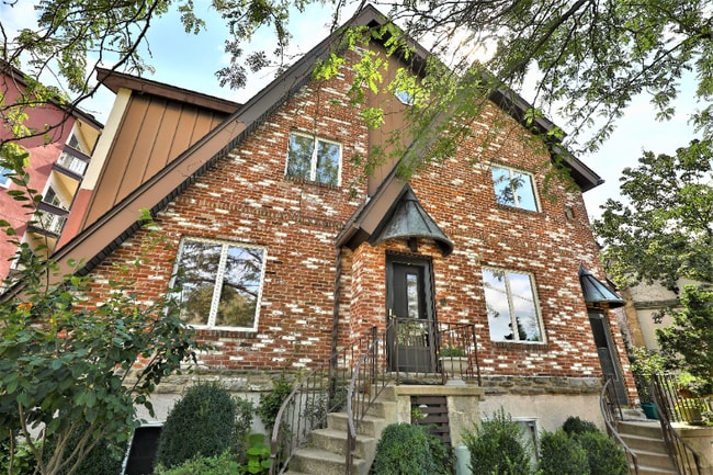 Photo - 8 Rex Ave