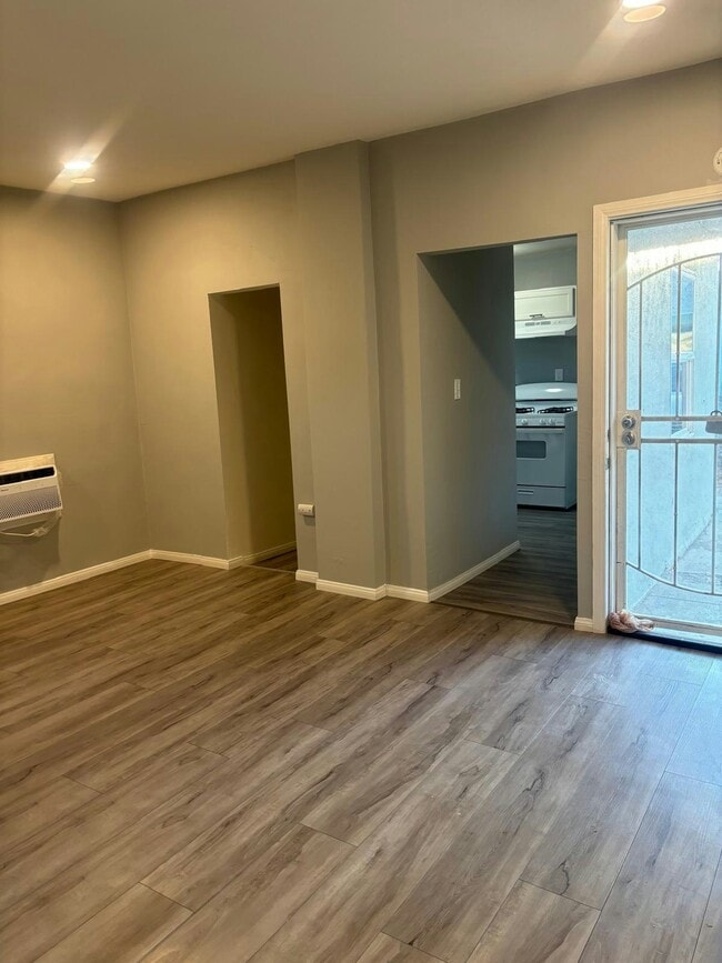 Photo - 3721 Byron St Unit 3727