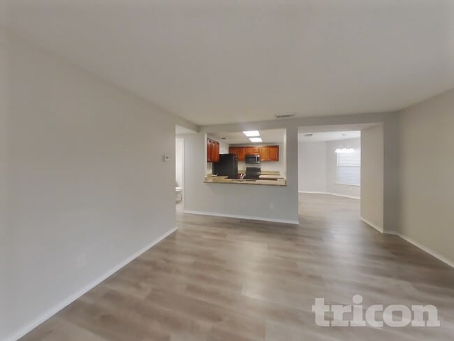 Photo - 6007 Ferrysage Dr