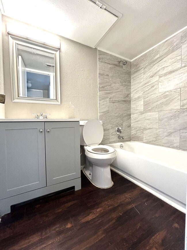 Photo - Oak Lawn Place: Leasing Specials! Corsicana