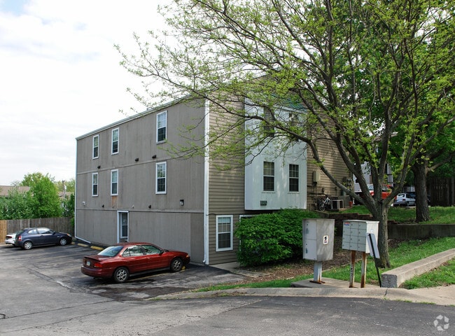 Photo - Woodward Apartments