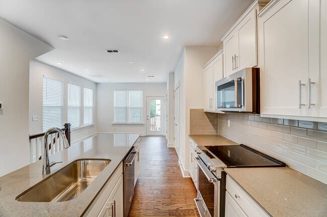 Photo - 5019 Sovereignty Ct