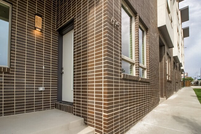 Photo - 2098 S Galapago St