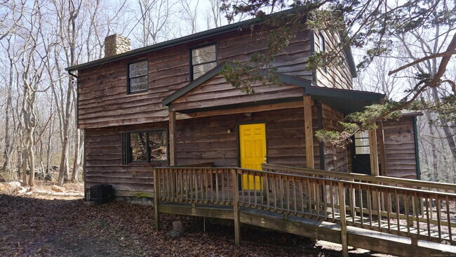 Building Photo - 103 Pequotsepos Rd Rental