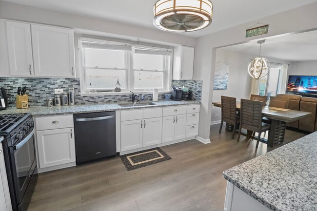 Photo - 22 N Pistakee Lake Rd Unit 2A