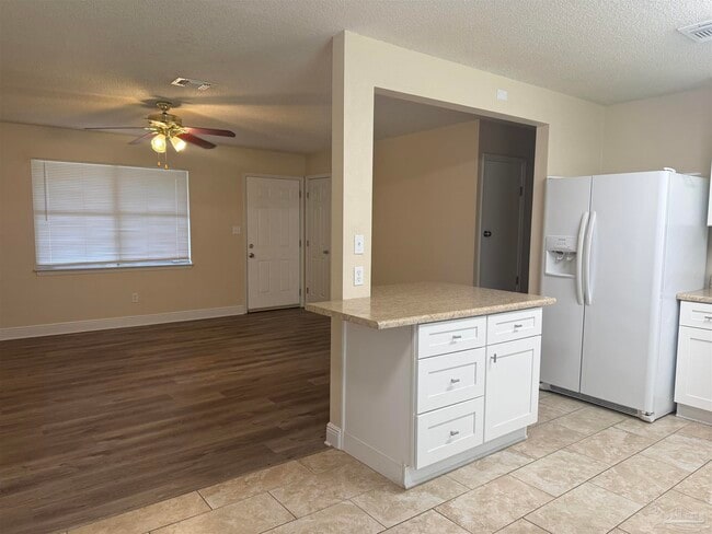 Photo - 321 Forest Hills Dr