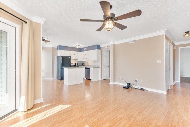 Photo - 1500 Cenith Dr