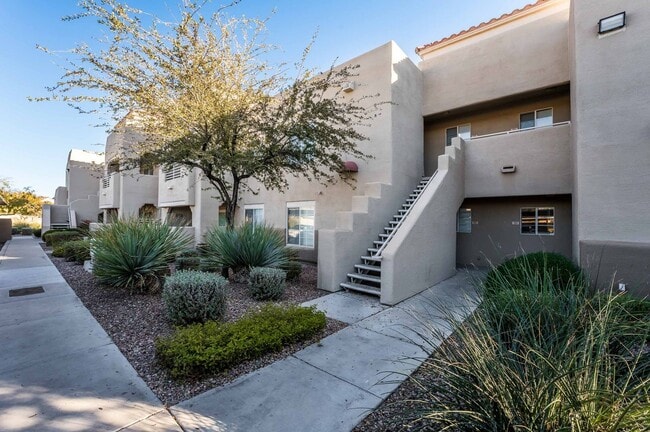 SPACIOUS CONDO! - SPACIOUS CONDO!
