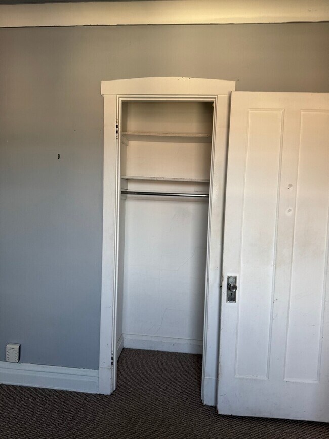 Photo - 4741 N Kilbourn Ave