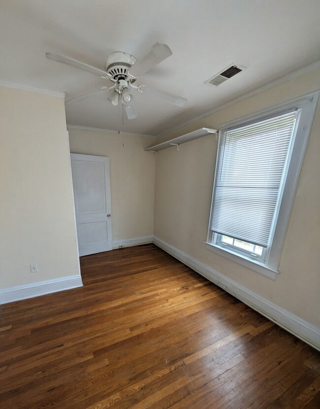 808 Hunt Ave