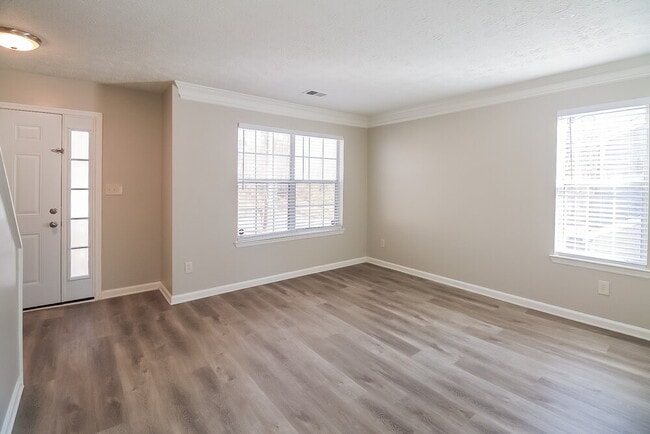 Photo - 3453 Columbia Pkwy