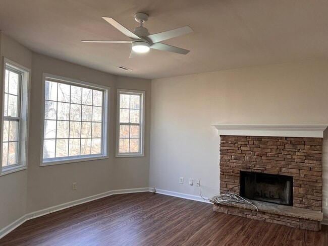 Photo - 9117 Belaire St