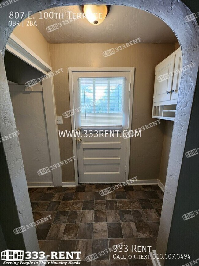 Photo - 807 E 100 Terrace