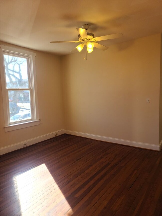 Photo - 3601 Keswick Rd Unit 1