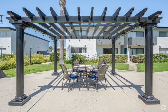 Outdoor Dining Area
