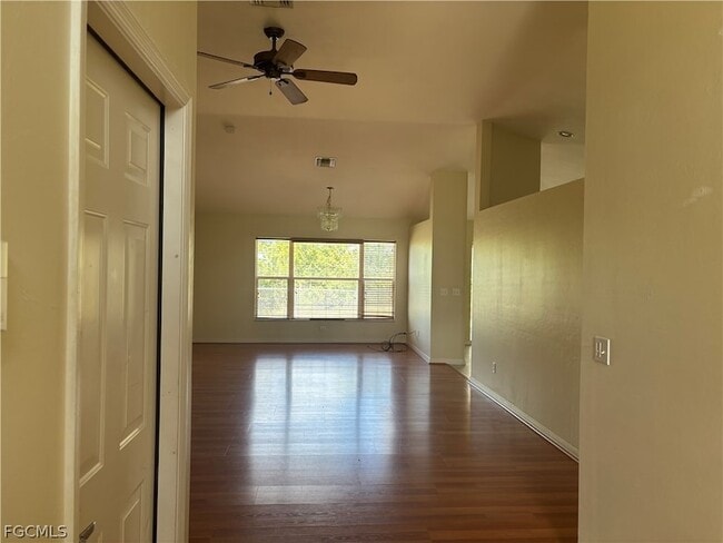 Photo - 4620 Varsity Cir