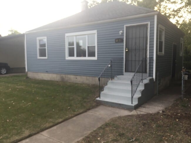 Building Photo - BEAUTIFUL HOME WITH PERFECT LOCATION!!