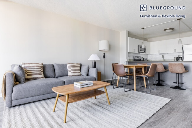 Photo - 180 N Jefferson St Unit FL20-ID1215