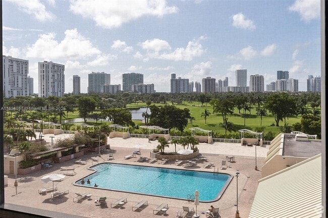 Building Photo - 20301 W Country Club Dr Unit 728 Rental